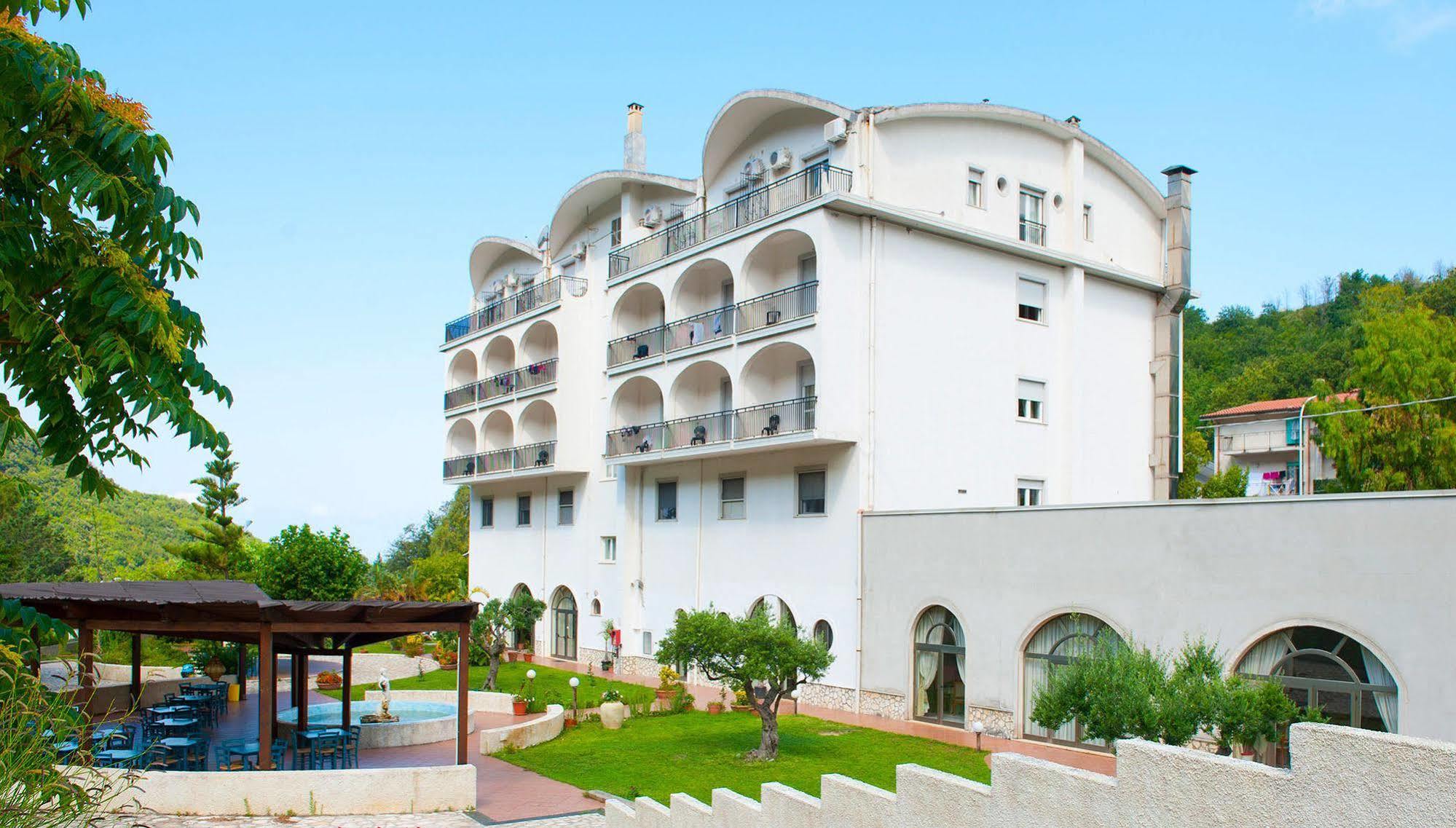 Hotel Parco Delle Rose Acquappesa Exterior photo