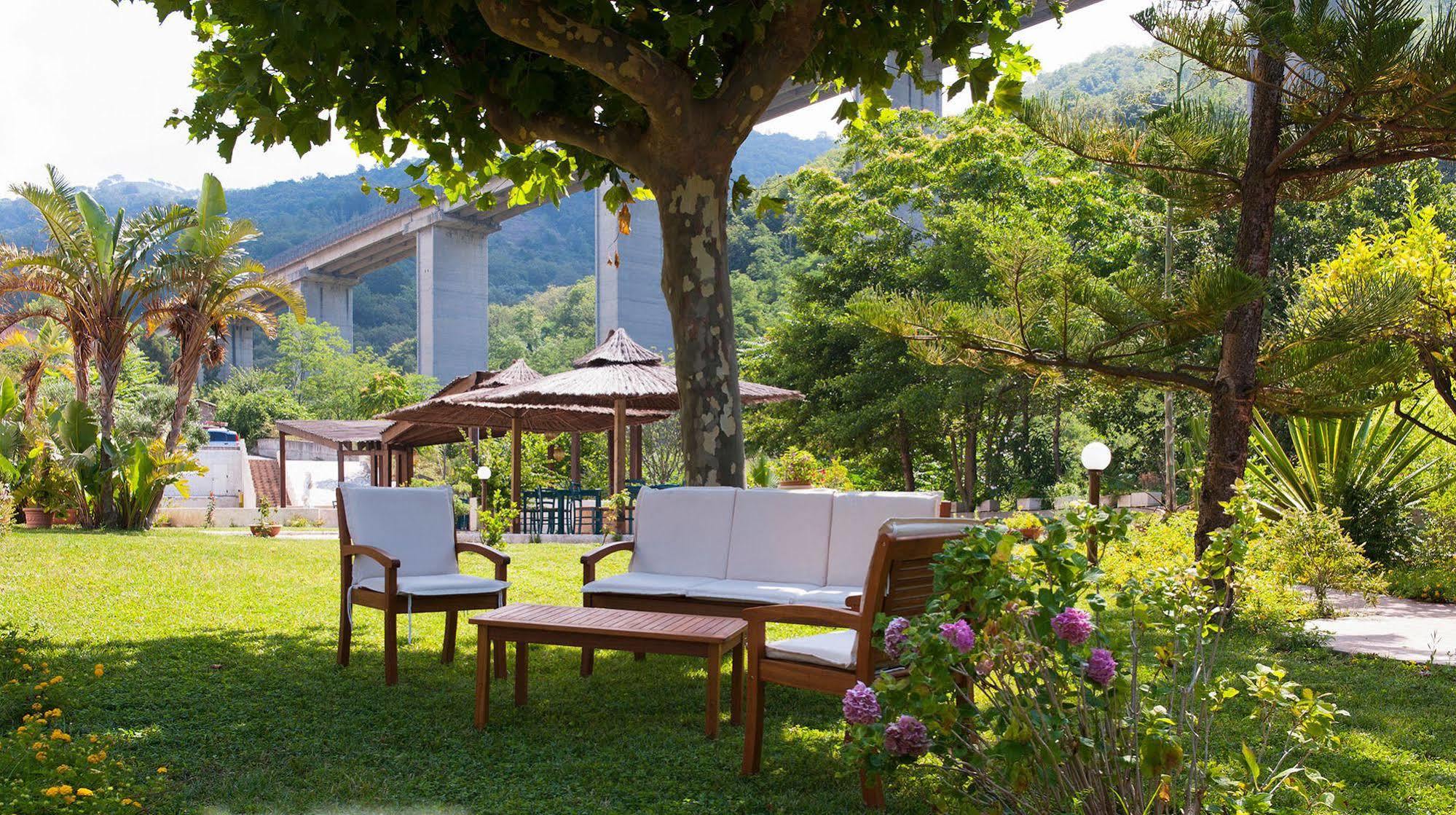 Hotel Parco Delle Rose Acquappesa Exterior photo